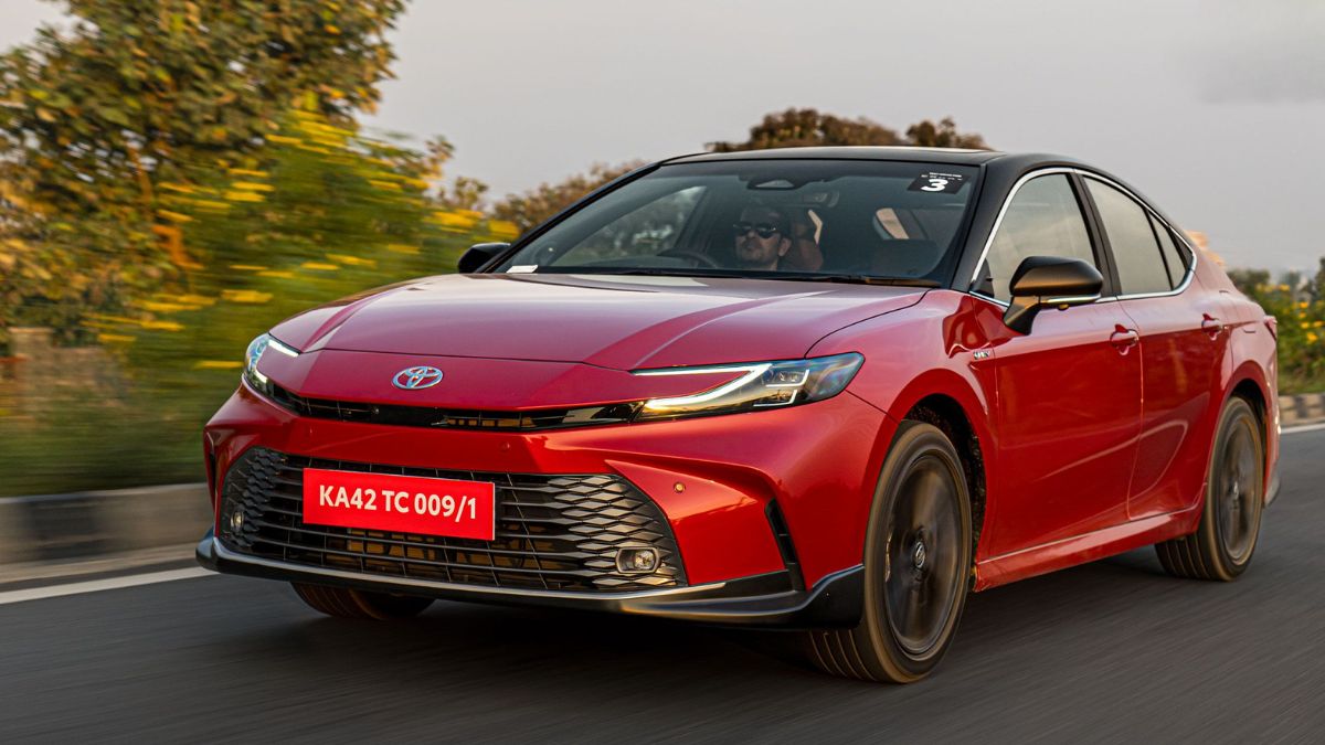 Toyota Camry Hybrid Sprint Edition